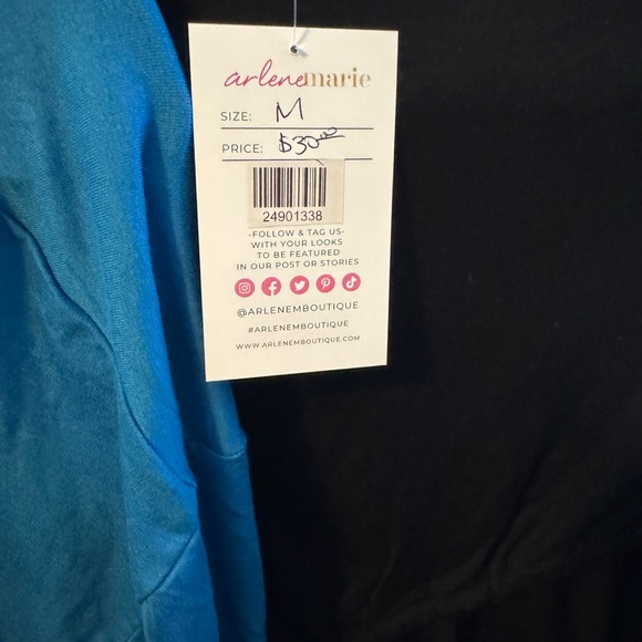 HYFVE Adjustable Crop Top-BLACK - Picture 6 of 7